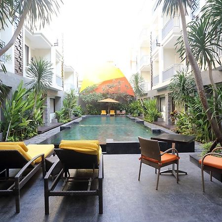 Zen Rooms Legian Dewi Sri Kuta Lombok Exterior foto